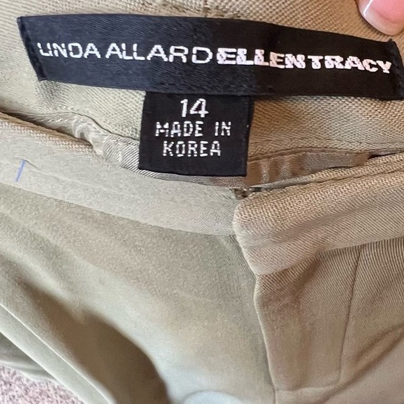 Linda Allard Ellen Tracy Pantsuit - Picture 13 of 13